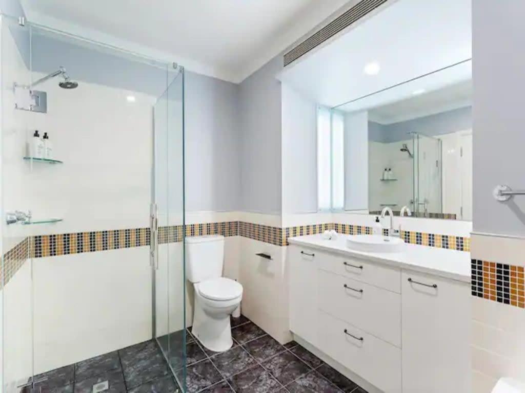 Lovely Bright Apartment With Balcony Pool And Gym Auckland Exteriér fotografie